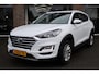 Hyundai Tucson 1.6 T-GDI Comfort DEALEROND. TREKHAAK-AFN CARPLAY CAMERA STOEL/STUURVERW. KRELL-AUDIO DAB NAVI CRUISE CLIMA 2XPDC 17''LMV