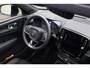 Volvo XC40 1.5 T5 Plug-in Hybrid Ultimate Dark | PHEV | Panoramadak | Adaptive cruise control | 360 camera | Elektrische stoelverstelling | Harman Kardon audio | Dode hoek detectie BLIS | Getint glas | Keyless | Voorruitverwarming | Stoel- en stuurverwarming | Navigatie | Apple Carplay / Android Auto |
