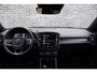 Volvo XC40 1.5 T5 Plug-in Hybrid Ultimate Dark | PHEV | Panoramadak | Adaptive cruise control | 360 camera | Elektrische stoelverstelling | Harman Kardon audio | Dode hoek detectie BLIS | Getint glas | Keyless | Voorruitverwarming | Stoel- en stuurverwarming | Navigatie | Apple Carplay / Android Auto |