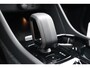 Volvo XC40 1.5 T5 Plug-in Hybrid Ultimate Dark | PHEV | Panoramadak | Adaptive cruise control | 360 camera | Elektrische stoelverstelling | Harman Kardon audio | Dode hoek detectie BLIS | Getint glas | Keyless | Voorruitverwarming | Stoel- en stuurverwarming | Navigatie | Apple Carplay / Android Auto |