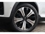 Volvo XC40 1.5 T5 Plug-in Hybrid Ultimate Dark | PHEV | Panoramadak | Adaptive cruise control | 360 camera | Elektrische stoelverstelling | Harman Kardon audio | Dode hoek detectie BLIS | Getint glas | Keyless | Voorruitverwarming | Stoel- en stuurverwarming | Navigatie | Apple Carplay / Android Auto |