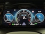 Volkswagen Golf 1.4 eHYBRID GTE PANORAMADAK DCC ONDERSTEL HEAD-UP DISPLAY APPLE CARPLAY/ANDROID RIJSTROOKSENSOREN ELEK.  UITKLAPBARE TREKHAAK ACHTERUITRIJCAMERA LED VERLICHTING ZEER MOOI !! 3010