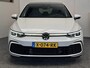 Volkswagen Golf 1.4 eHYBRID GTE PANORAMADAK DCC ONDERSTEL HEAD-UP DISPLAY APPLE CARPLAY/ANDROID RIJSTROOKSENSOREN ELEK.  UITKLAPBARE TREKHAAK ACHTERUITRIJCAMERA LED VERLICHTING ZEER MOOI !! 3010