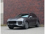 Porsche Cayenne 3.0 E-Hybrid | Pano - Trekhaak - Pas. Display