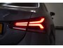 Mercedes-Benz A-klasse 180 AMG Business Solution Aut. [ LED Stoelverwarming Clima Leder /Alcantara]