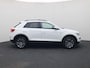 Volkswagen T-Roc 1.5 TSI 150PK DSG Style · Camera · Panoramadak · Apple/Android Car Play · Trekhaak · Navigatie · 17'' Inch ·