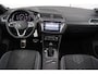 Volkswagen Tiguan 1.5 TSI 150pk DSG R-Line | Trekhaak | Panoramadak | Achteruitrijcamera | Navigatie