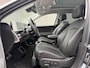 Hyundai Ioniq 5 Lounge 73kWh Automaat / Panoramadak / Dealer onderhouden / Fabrieksgarantie tot 12-2026 / 8 Jaar Batterij Garantie / All Season banden / Warmtepomp / HUD / 360 Camera / Navigatie /  Elektr. stoelen + Memory / Stoel & Stuurwiel Verwarming / Stoel Ventilatie / Adaptieve Cruise / Apple Carplay & Android Auto / CCS /