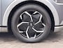 Hyundai Ioniq 5 Lounge 73kWh Automaat / Panoramadak / Dealer onderhouden / Fabrieksgarantie tot 12-2026 / 8 Jaar Batterij Garantie / All Season banden / Warmtepomp / HUD / 360 Camera / Navigatie /  Elektr. stoelen + Memory / Stoel & Stuurwiel Verwarming / Stoel Ventilatie / Adaptieve Cruise / Apple Carplay & Android Auto / CCS /