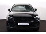 Volvo XC40 B3 Plus Black Edition - Panorama/schuifdak - IntelliSafe Assist & Surround - 360º Camera - Harman/Kardon audio - Verwarmde voorstoelen & stuur - Parkeersensoren voor & achter - Elektr. bedienb. voorstoelen met geheugen links - Draadloze tel. lader - Extra getint glas - 20' LMV