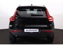 Volvo XC40 B3 Plus Black Edition - Panorama/schuifdak - IntelliSafe Assist & Surround - 360º Camera - Harman/Kardon audio - Verwarmde voorstoelen & stuur - Parkeersensoren voor & achter - Elektr. bedienb. voorstoelen met geheugen links - Draadloze tel. lader - Extra getint glas - 20' LMV