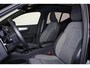 Volvo XC40 B3 Plus Black Edition - Panorama/schuifdak - IntelliSafe Assist & Surround - 360º Camera - Harman/Kardon audio - Verwarmde voorstoelen & stuur - Parkeersensoren voor & achter - Elektr. bedienb. voorstoelen met geheugen links - Draadloze tel. lader - Extra getint glas - 20' LMV