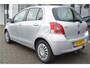 Toyota Yaris 1.3 AUTMAAT, airco, trekhaak, el. ramen, stuurbekr.