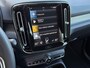 Volvo XC40 1.5 T4 Recharge R-Design | Plug-In Hybride (PHEV) | Navigatie | Apple Carplay | Android Auto | Trekhaak | Achteruitrijcamera | Parkeersensoren | Two-Tone | Stoelverwarming