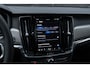 Volvo V90 T6 Automaat Plug-in hybrid AWD Ultra Bright | Panoramadak | Verwarmbare voorstoelen en achterbank | Verwarmbaar stuurwiel | Premium audio by Harman Kardon | Adaptieve cruise control | Rondom zichtcamera | Apple carplay/Android auto | 19 inch Lichtmetalen velgen | Alarmklasse 3