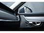 Volvo V90 T6 Automaat Plug-in hybrid AWD Ultra Bright | Panoramadak | Verwarmbare voorstoelen en achterbank | Verwarmbaar stuurwiel | Premium audio by Harman Kardon | Adaptieve cruise control | Rondom zichtcamera | Apple carplay/Android auto | 19 inch Lichtmetalen velgen | Alarmklasse 3