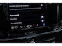 Volvo V90 T6 Automaat Plug-in hybrid AWD Ultra Bright | Panoramadak | Verwarmbare voorstoelen en achterbank | Verwarmbaar stuurwiel | Premium audio by Harman Kardon | Adaptieve cruise control | Rondom zichtcamera | Apple carplay/Android auto | 19 inch Lichtmetalen velgen | Alarmklasse 3