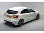 Mercedes-Benz A-klasse 160 AMG Night Edition Plus [ Navigatie Parkeersensors V+A Cruise control]