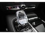 Volvo V60 T6 350PK Plug-in hybrid AWD Plus Dark | Bowers&Wilkins high-end audio | Elektrisch bedienbaar panoramisch schuif/-kanteldak | Adaptive Cruise Control & Pilot Assist | Verwarmbare voorstoelen + stuurwiel | 360 graden Camera | 19" Lichtmetalen wielen
