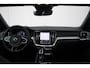 Volvo V60 T6 350PK Plug-in hybrid AWD Plus Dark | Bowers&Wilkins high-end audio | Panoramadak met schuif/-kantelfunctie | Adaptive Cruise Control & Pilot Assist | Verwarmbare voorstoelen + stuurwiel | 360 graden Camera | 19 inch Lichtmetalen wielen