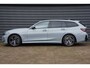 BMW 3-Serie Touring 320e - M SPORT - LEDER - TREKHAAK - PANODAK - SHADOW LINE -