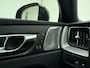 Volvo XC60 T6 350pk AWD Ultra Black Edition / Luchtvering / Bowers&Wilkins Audio / Ventilatie / Massage / 21'' / Extra Getint Glas /