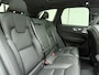 Volvo XC60 T6 350pk AWD Ultra Black Edition / Luchtvering / Bowers&Wilkins Audio / Ventilatie / Massage / 21'' / Extra Getint Glas /