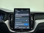 Volvo XC60 T6 350pk AWD Ultra Black Edition / Luchtvering / Bowers&Wilkins Audio / Ventilatie / Massage / 21'' / Extra Getint Glas /