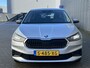 Skoda Fabia 1.0 TSI Ambition / Navigatie / App connect / parkeersensoren / Lichtmetaal 15 inch / **