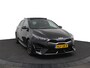 Kia Ceed 1.5 T-GDi GT-Line Automaat - Schuif-/kanteldak - Stoel-/stuurverwarming - Navigatie - Apple CarPlay/Android Auto - Fabrieksgarantie tot 04-2032