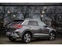 Volkswagen T-Roc 1.5 TSI R-Line , Adaptive cruise, Trekhaak, Apple Carplay