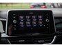 Volkswagen T-Roc 1.5 TSI R-Line , Adaptive cruise, Trekhaak, Apple Carplay