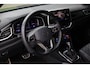 Volkswagen T-Roc 1.5 TSI R-Line , Adaptive cruise, Trekhaak, Apple Carplay