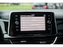 Volkswagen T-Roc 1.5 TSI R-Line , Adaptive cruise, Trekhaak, Apple Carplay