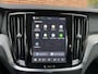 Volvo V60 T6 Plug-in hybrid AWD Core | Verwarmbare voorstoelen | Verwarmbaar stuurwiel | Verwarmbare achterbank | Premium audio by Harman Kardon | Leren bekleding | Rondom zicht camera | 19 inch Lichtmetalen velgen | Alarmklasse 3