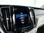 Volvo XC60 B5 Momentum Exclusive | Panoramadak | 360° camera | Harman Kardon | Head-up Display | Stoel- en Stuurverwarming | Trekhaak