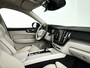 Volvo XC60 B5 Momentum Exclusive | Panoramadak | 360° camera | Harman Kardon | Head-up Display | Stoel- en Stuurverwarming | Trekhaak