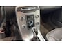 Volvo V70 2.0 T4 Inscription Edition | Automaat | Memory | Trekhaak | Dealeronderhouden | Standkachel | Leder | Schuif/kanteldak |