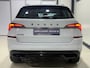 Skoda Kamiq 1.5 TSI ACT Monte Carlo Automaat / Panorama dak / Navigatie full map / Camera / Cruise control