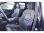 Volvo XC60 T6 Recharge AWD R-Design | Stoelverwarming | Trekhaak | H/K | Parkeercamera | Glossy Black | Keyless