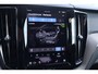 Volvo XC60 T6 Recharge AWD R-Design | Stoelverwarming | Trekhaak | H/K | Parkeercamera | Glossy Black | Keyless