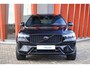 Volvo XC60 T6 Recharge AWD R-Design | Stoelverwarming | Trekhaak | H/K | Parkeercamera | Glossy Black | Keyless