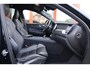Volvo XC60 T6 Recharge AWD R-Design | Stoelverwarming | Trekhaak | H/K | Parkeercamera | Glossy Black | Keyless