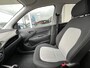 Hyundai i10 1.0 Comfort Smart 5-zits Automaat Bi-tone wit met zwart dak, AppleCarPlay/AndroidAuto, navigatie, achteruitrij camera, cruise control, parkeersensoren achter,