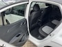 Hyundai i10 1.0 Comfort Smart 5-zits Automaat Bi-tone wit met zwart dak, AppleCarPlay/AndroidAuto, navigatie, achteruitrij camera, cruise control, parkeersensoren achter,