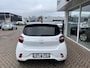Hyundai i10 1.0 Comfort Smart 5-zits Automaat Bi-tone wit met zwart dak, AppleCarPlay/AndroidAuto, navigatie, achteruitrij camera, cruise control, parkeersensoren achter,