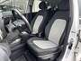 Hyundai i10 1.0 Comfort Smart 5-zits Automaat Bi-tone wit met zwart dak, AppleCarPlay/AndroidAuto, navigatie, achteruitrij camera, cruise control, parkeersensoren achter,