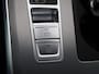 Audi A6 Limousine 2.0 e-hybrid quattro S Edition l Adaptive cruise control l Airco l Elektrisch verstelbare bestuurdersstoel met geheugen l Glazen panoramadak l Navigatie l Stoelverwarming l Dodehoekdetectie l Privacy glas l Trekhaak l Comfortsleutel l Optiekpakket zwart plus