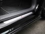 Audi A6 Limousine 2.0 e-hybrid quattro S Edition l Adaptive cruise control l Airco l Elektrisch verstelbare bestuurdersstoel met geheugen l Glazen panoramadak l Navigatie l Stoelverwarming l Dodehoekdetectie l Privacy glas l Trekhaak l Comfortsleutel l Optiekpakket zwart plus
