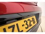 Peugeot 308 1.6 Plug-in Hybrid 195 GT | Panoramisch schuif/kantel dak | Adaptive Cruise Control | FOCAL Audio | Alcantara bekleding | Stoelverwarming | 360° Camera | Massage | Matrix LED | Keyless Entry & Start